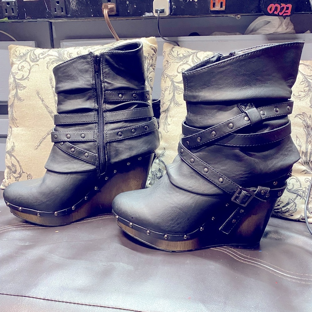 Not-Rated Black Wedge Boots size 9